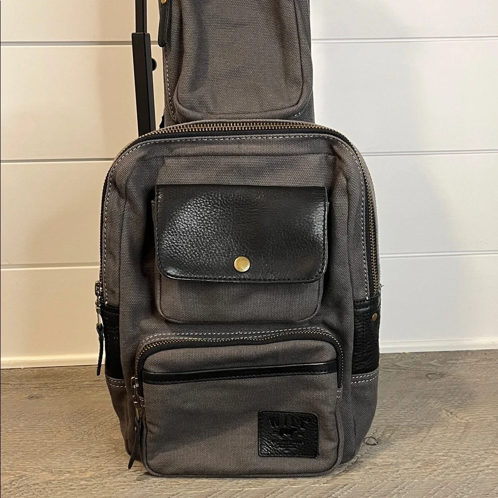 Will Leathergoods Commuter Sling Pack - Picture 8 of 16